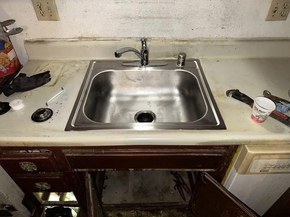 Slide of Iggy's Plumbing