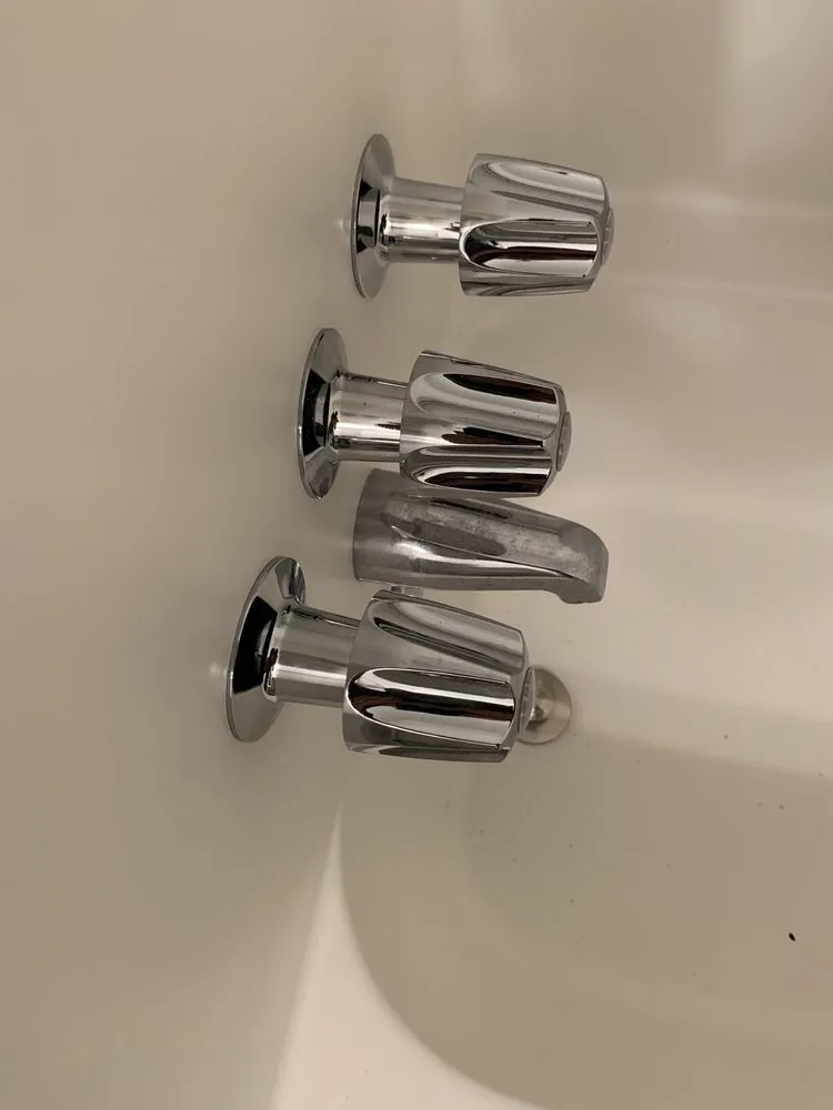 Slide of Igorivanco Handyman