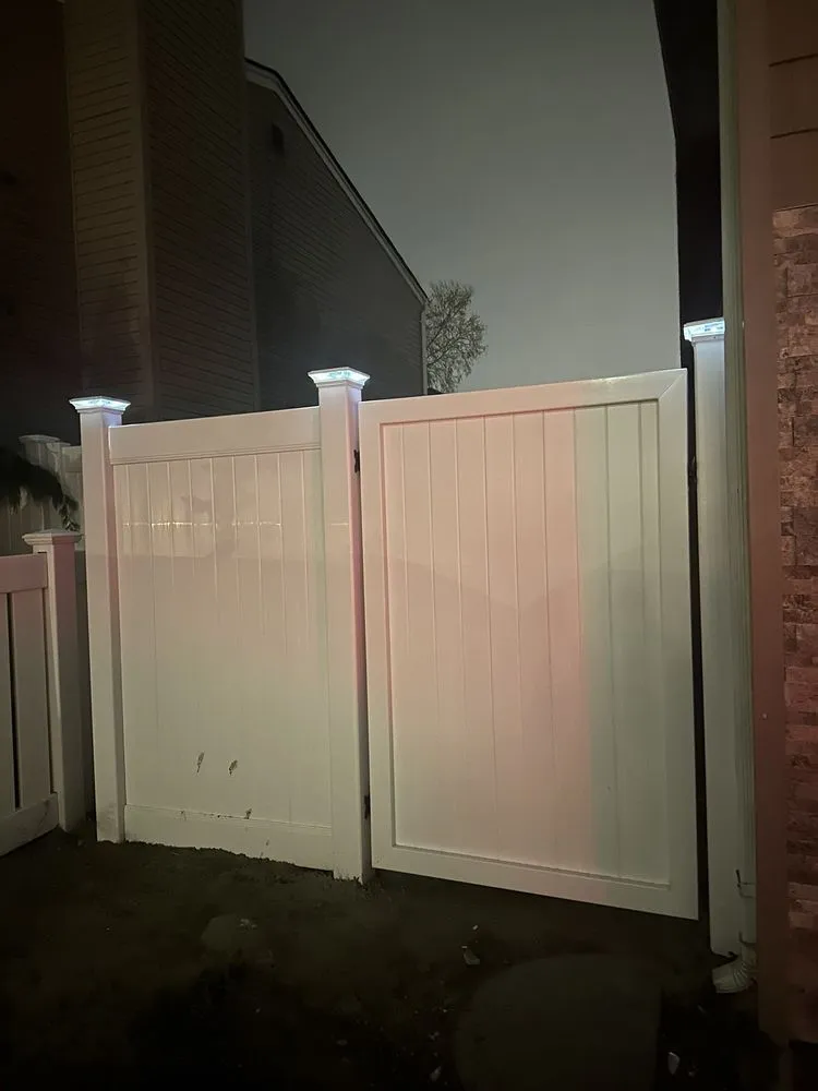 Slide of I&J Renovations