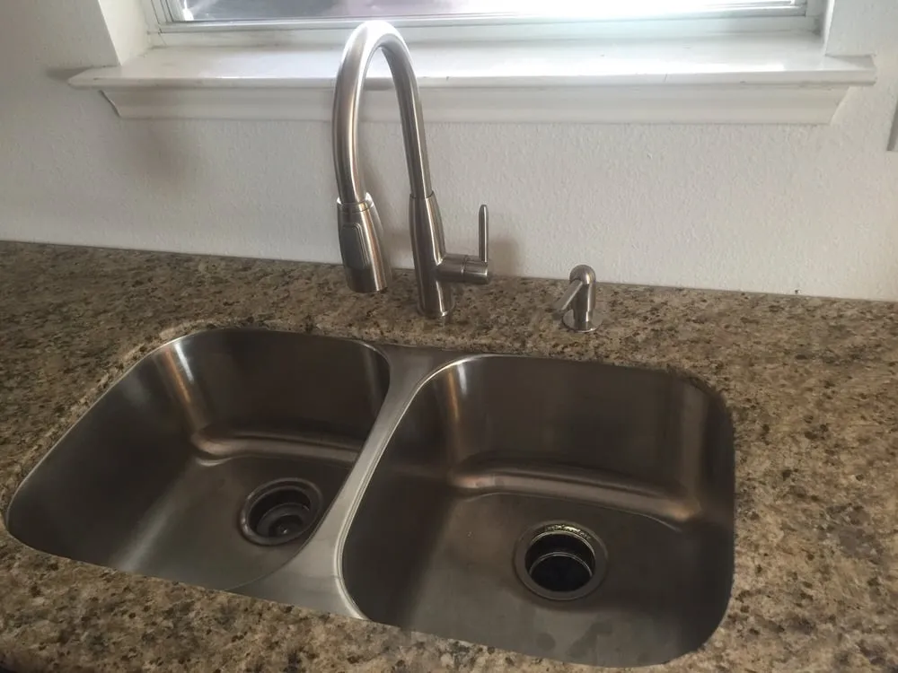 Slide of Immediate Response Plumbing