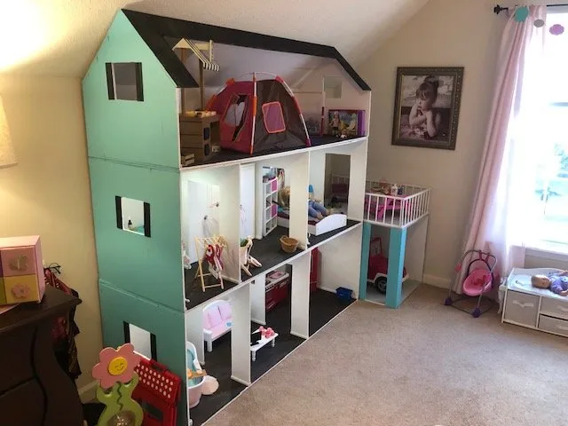 Slide of Indy Husband for Hire