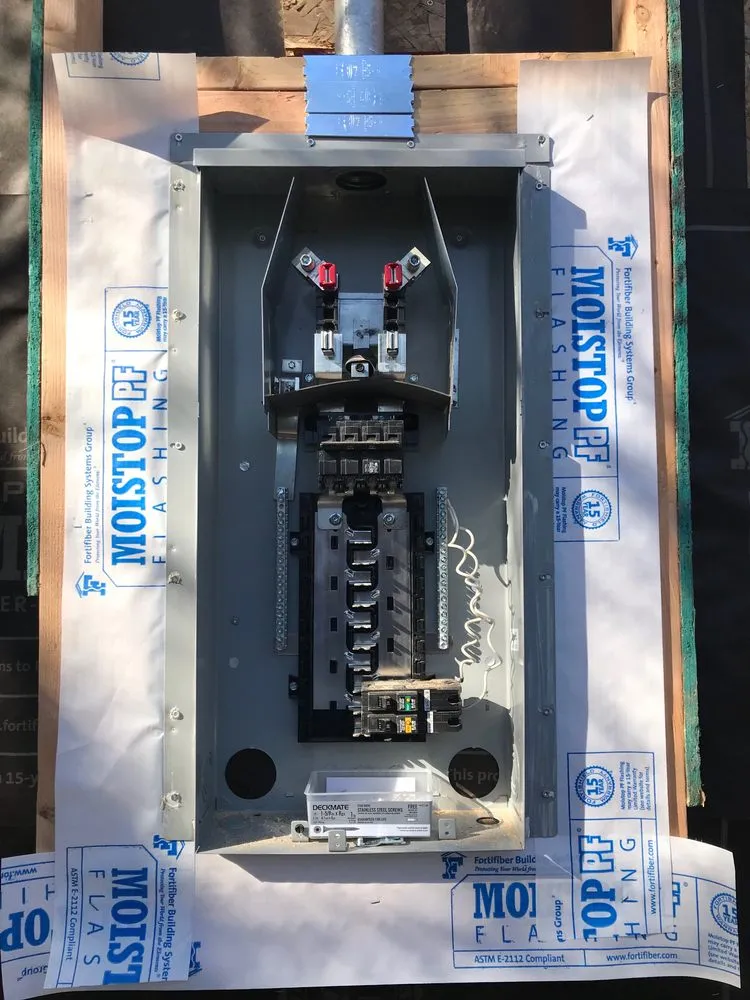 Slide of Innopowerline