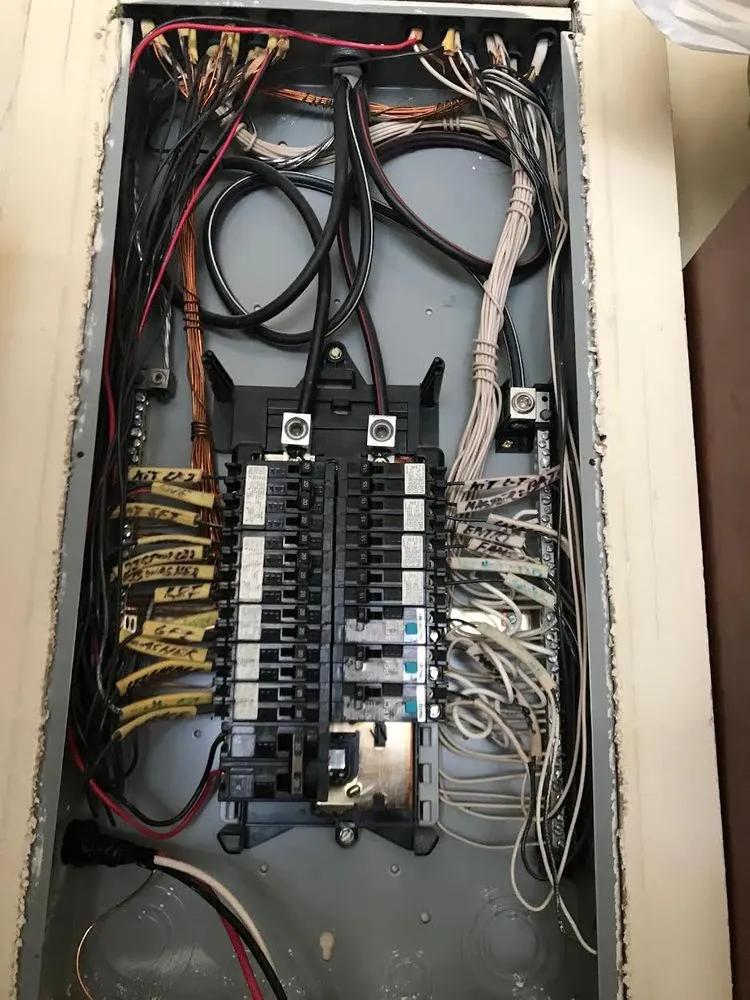 Slide of Innopowerline