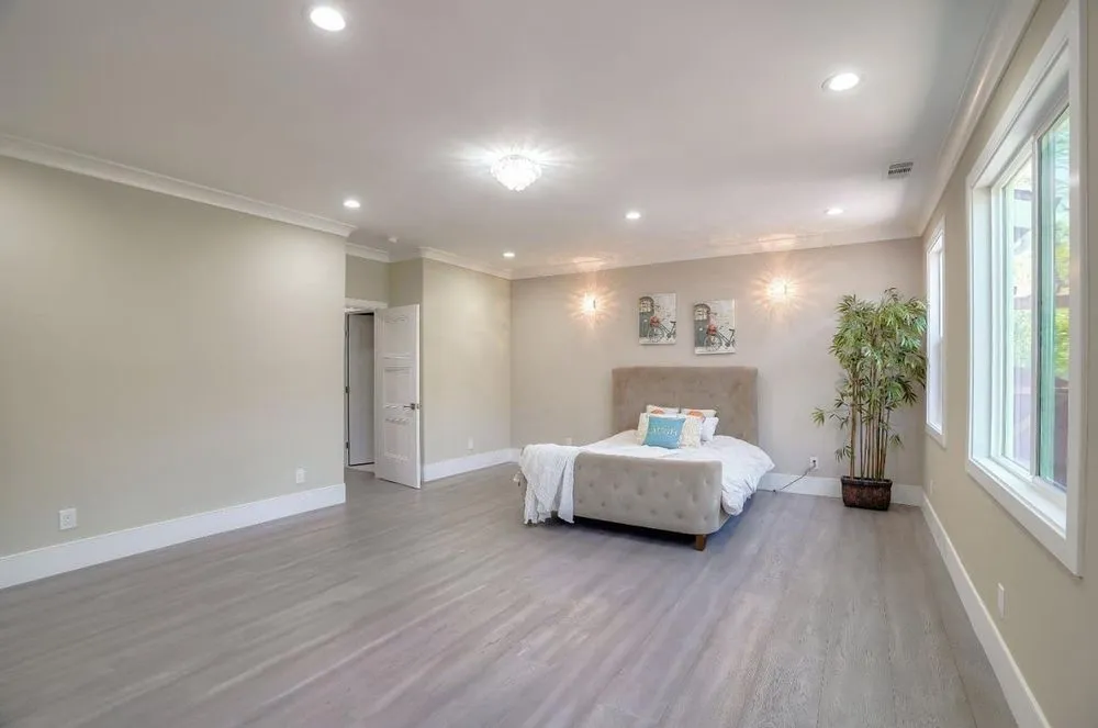 Slide of Innopowerline