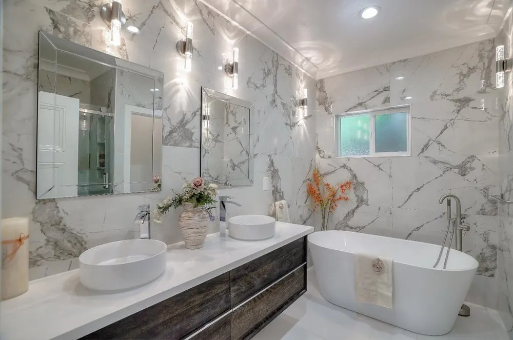 Slide of Innopowerline