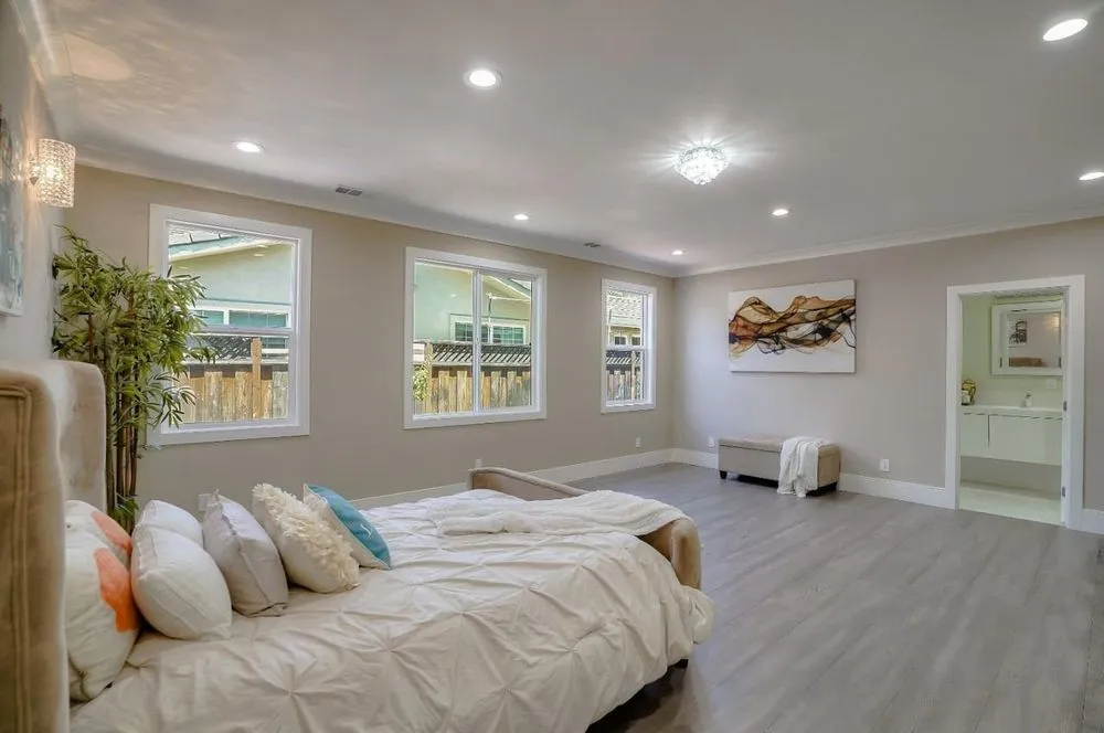 Slide of Innopowerline