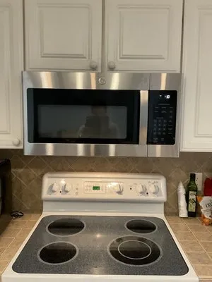 Innovative Installations and Delivery Logo