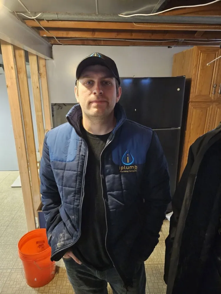 Emergency leak detection experts serving Farmington Hills, MI - iplumb Plumbing