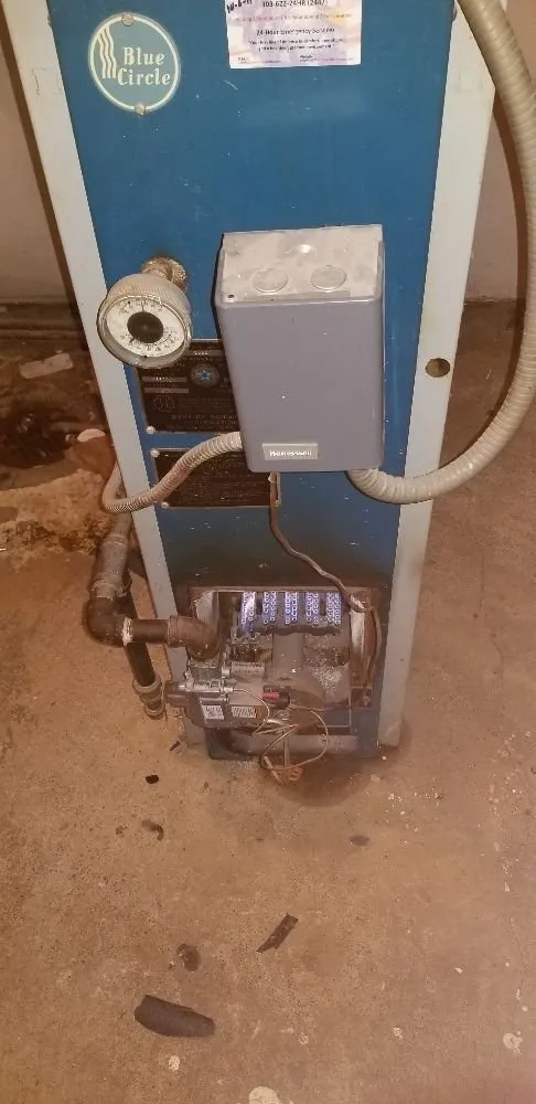 Reliable water heater service service in Littleton, CO - Iron Plumbing & Construction