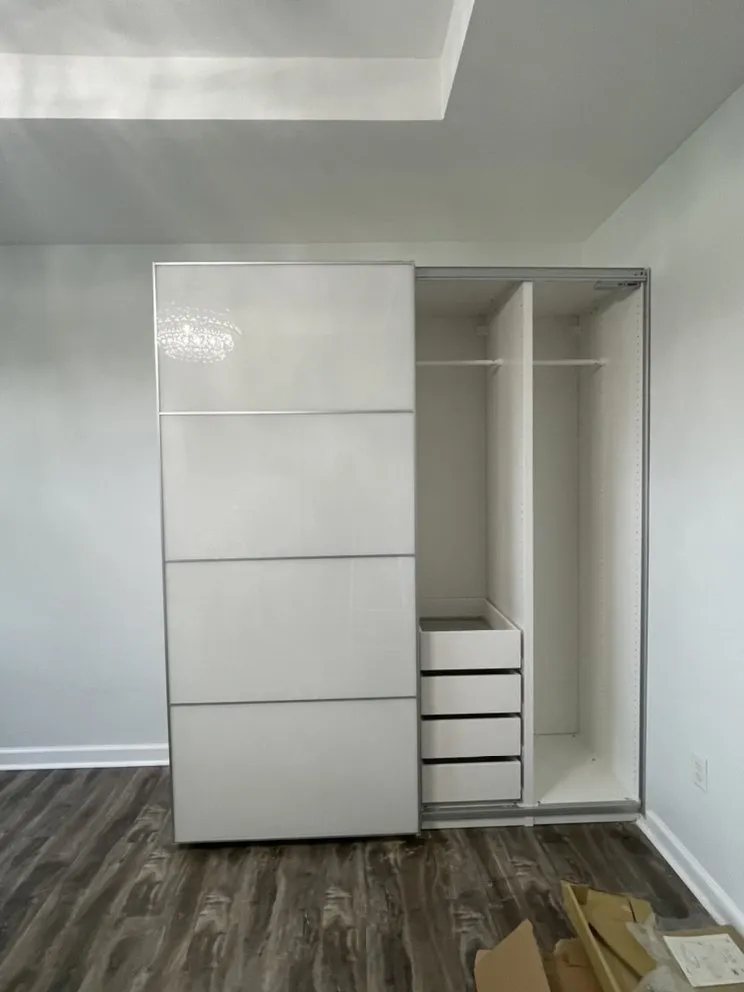 Slide of Islandz Handyman