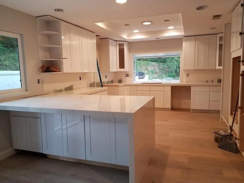 Slide of Islas PH Services