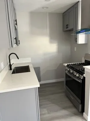 Islas PH Services Logo