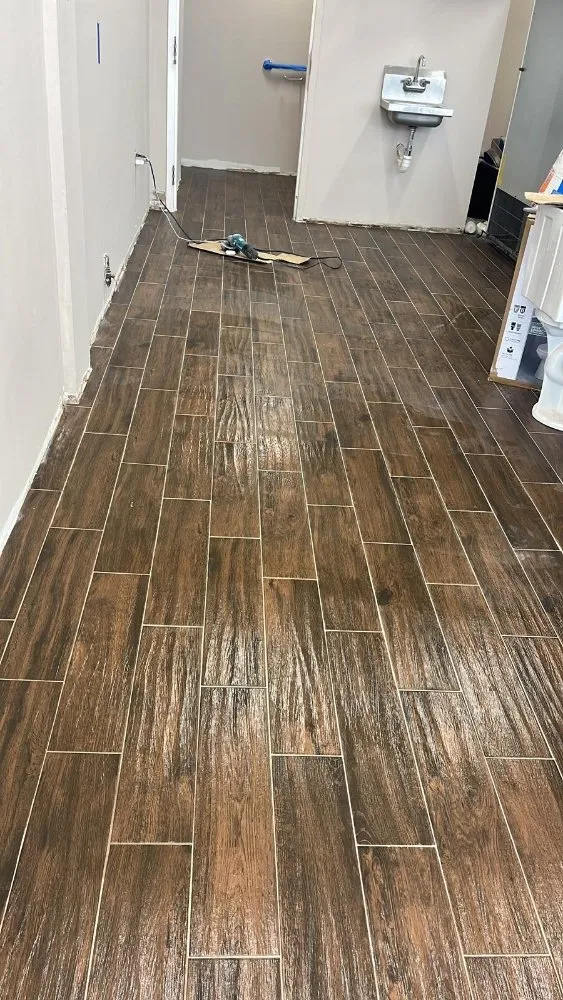 Slide of Ismael Ceramics and Porcelain Installations