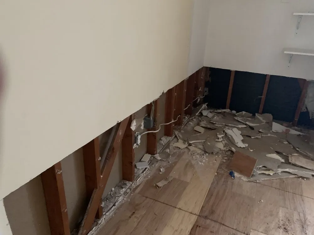 Slide of It's Done Handyman