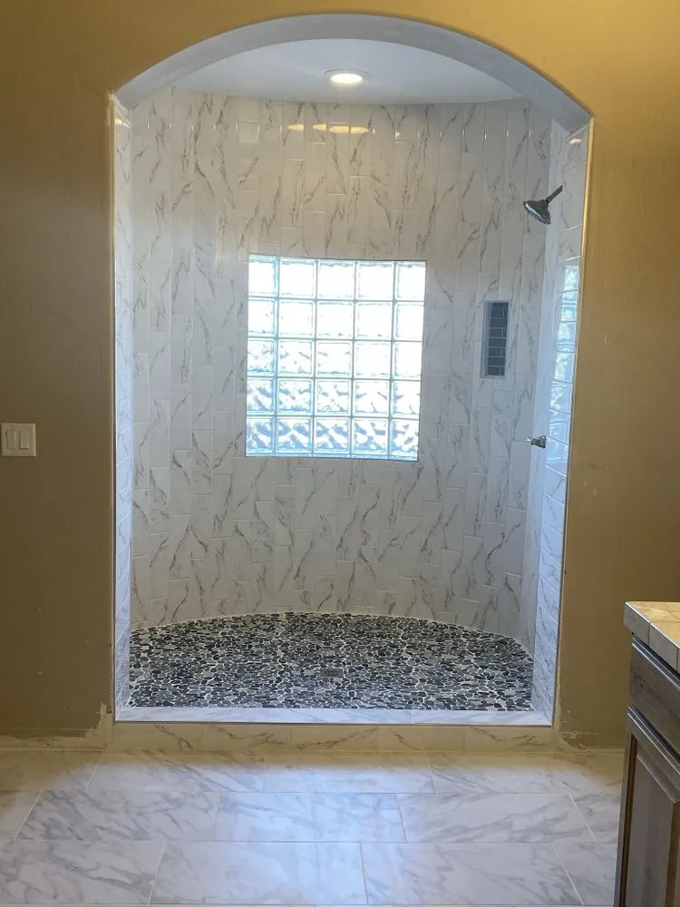 Slide of Iturrios Tile