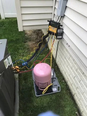 Ivy League Facility Services Logo