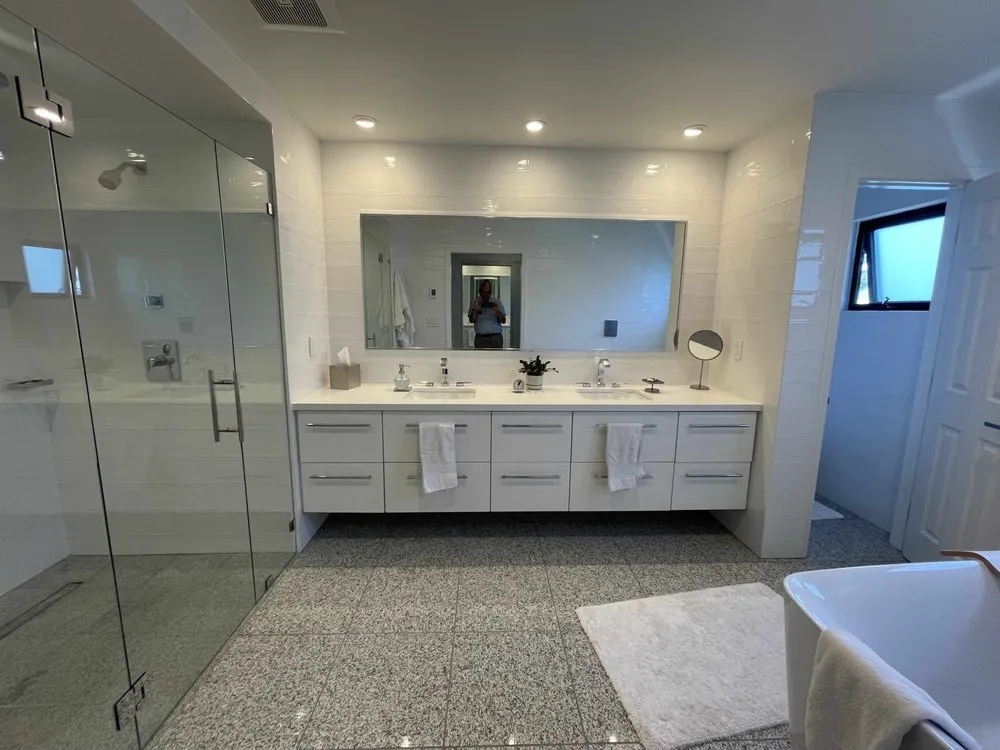 Slide of Ixtapa Construction