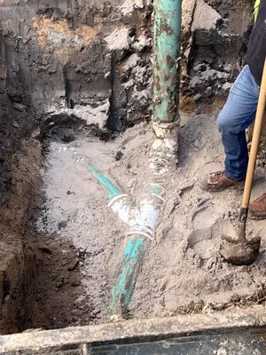 J & G Plumbing Works Logo