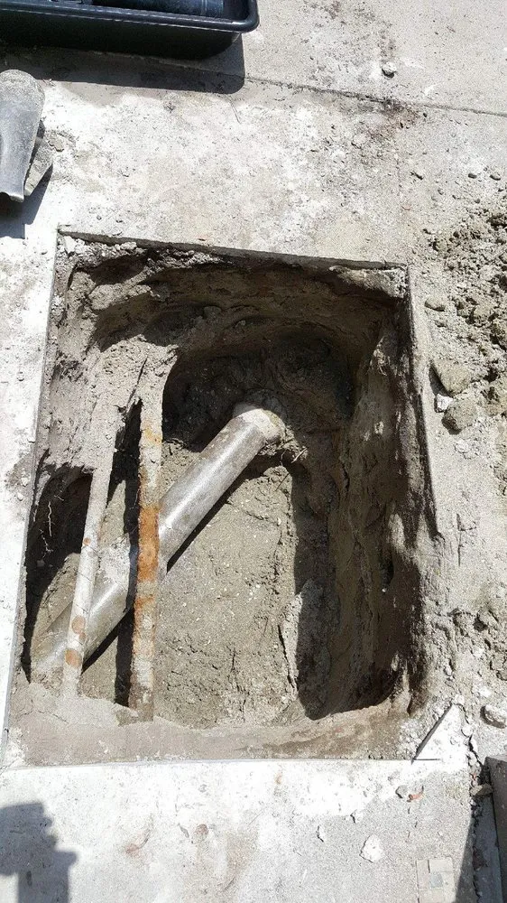 Emergency leak detection service in Bellflower, CA - J & J Plumbing and Drain Cleaning