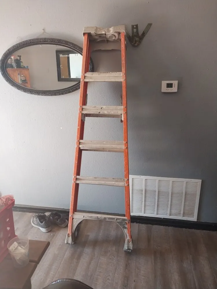 Slide of J & M Remodeling and painting