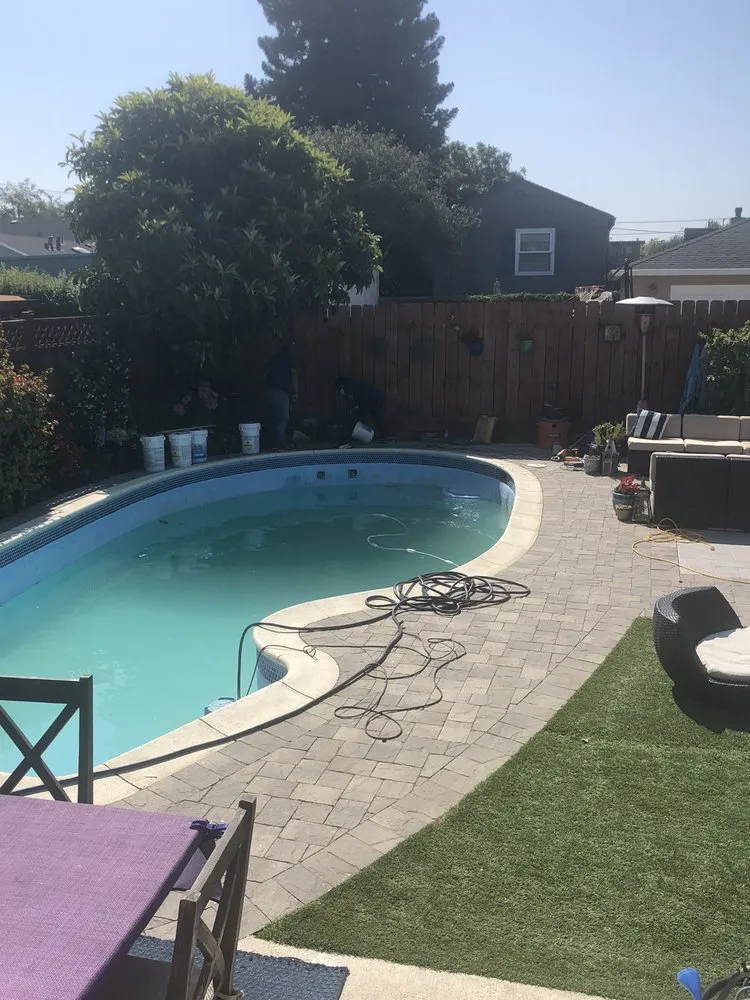 Slide of J and B Leakfinders