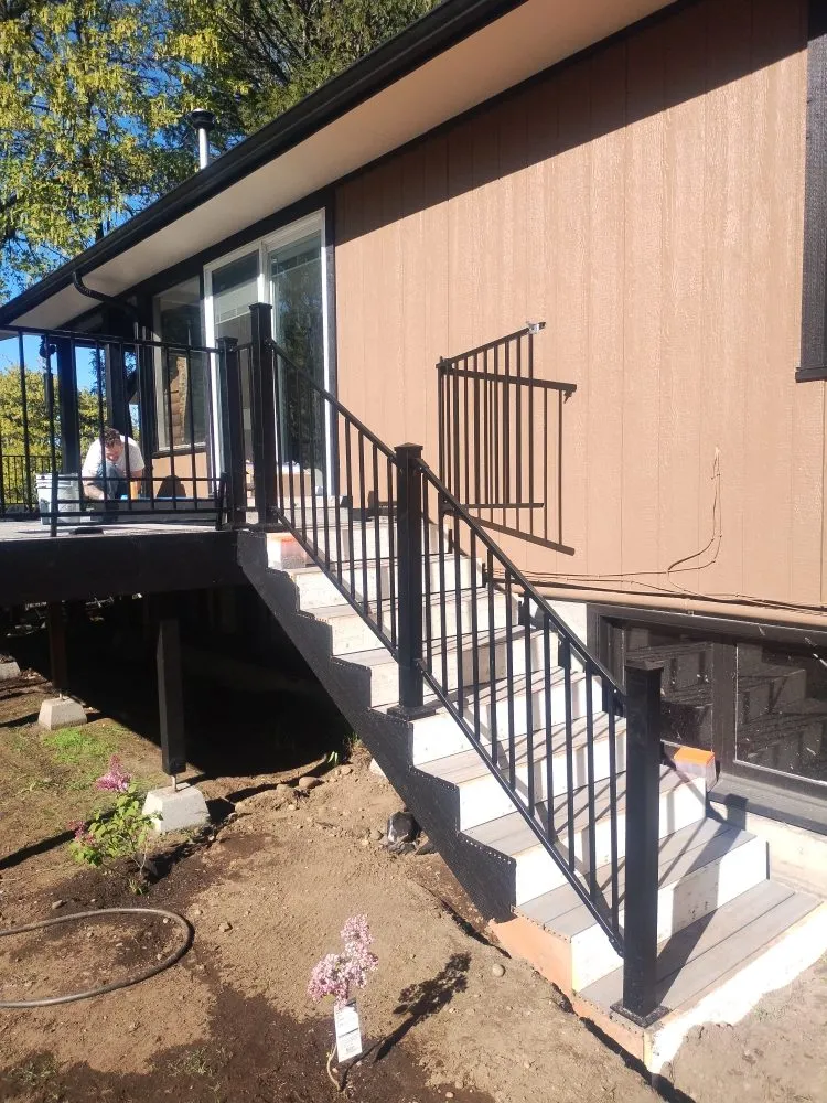 Slide of J and M Handyman