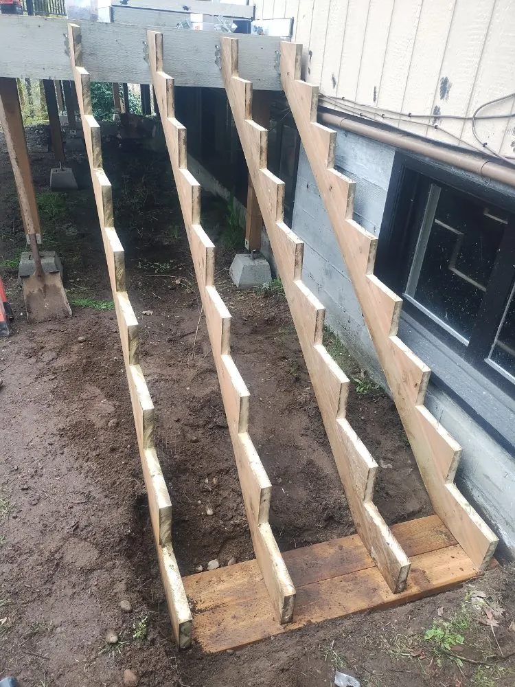 Slide of J and M Handyman