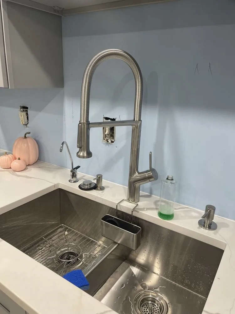 Slide of J &G plumbing and gas