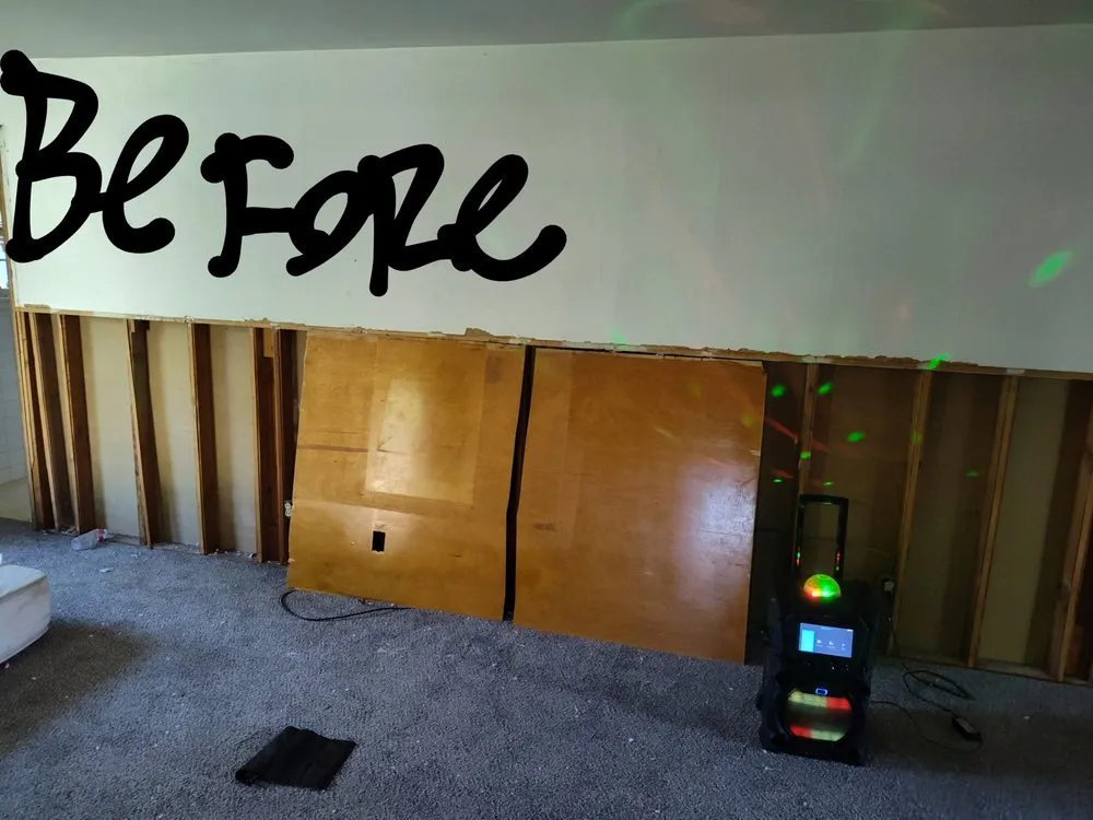 Slide of J& J's  remodeling and repair