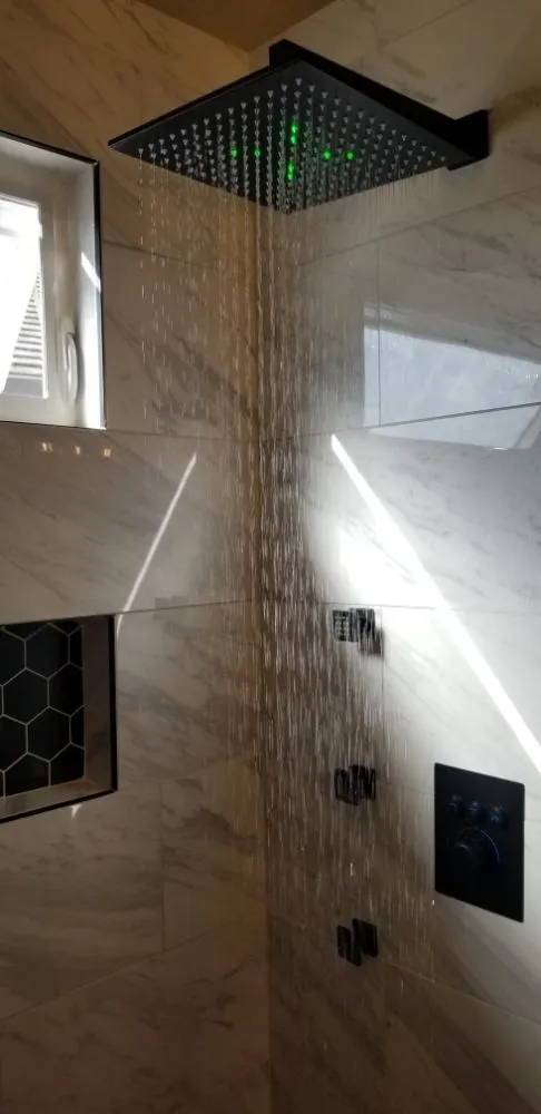 Slide of Jaguar Construction