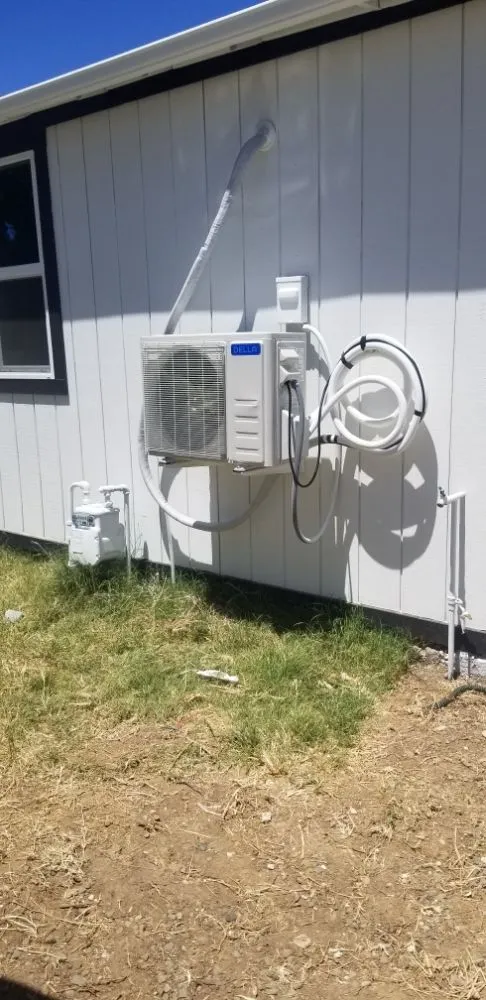 Slide of Jaguar Construction