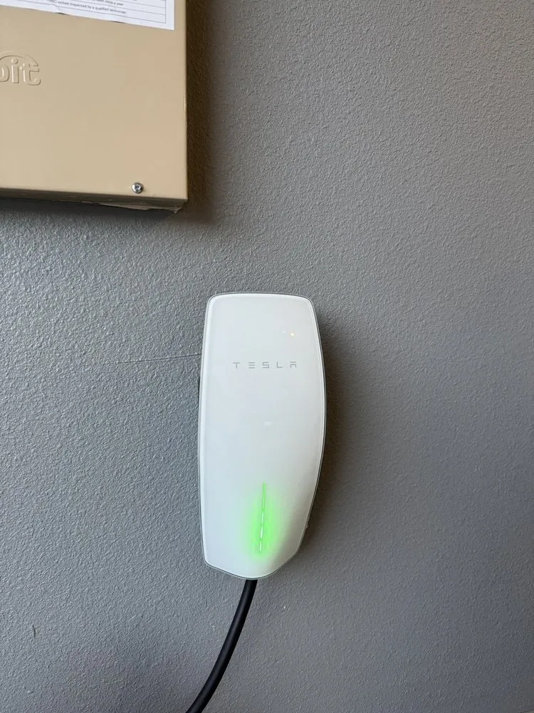 Slide of Jaguar Construction