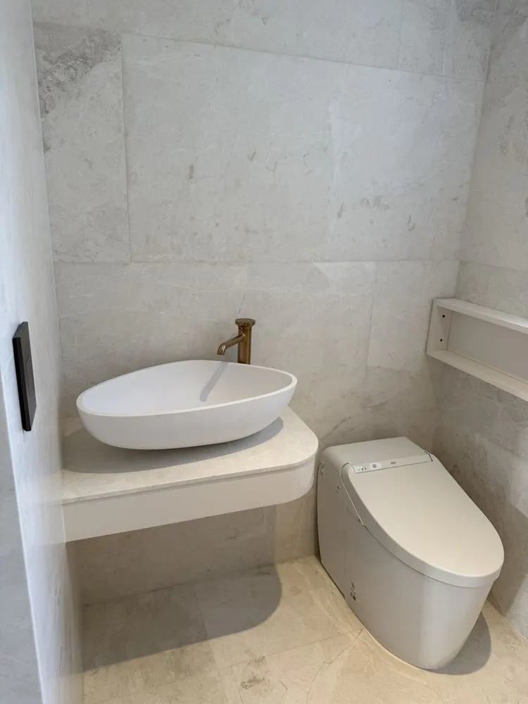 Slide of Jakov Ceramics