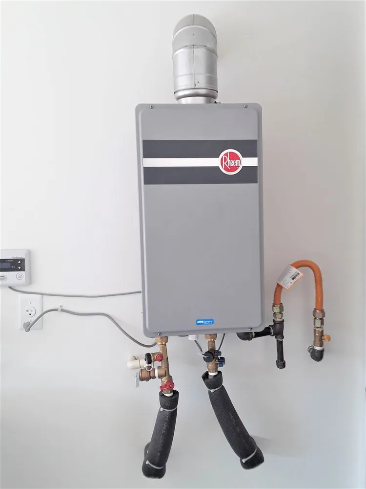 Slide of Javier's Plumbing & Drains