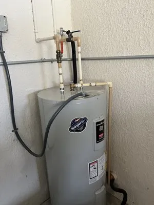 Jaworski Contracting Logo