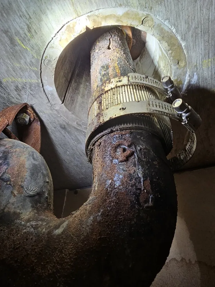 Slide of Jay The Plumber