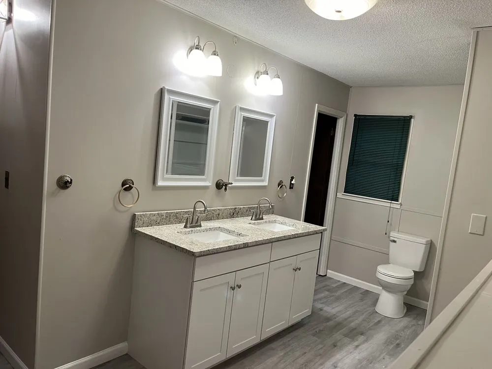 Expert emergency plumbing service in Vestavia , AL - J.Brewton Building