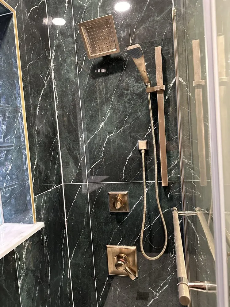 Slide of JD Contractor