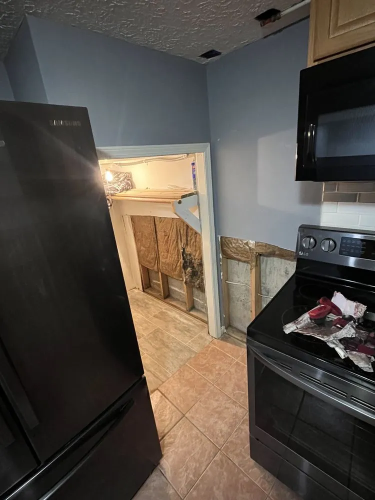 Slide of J&D Home Improvement