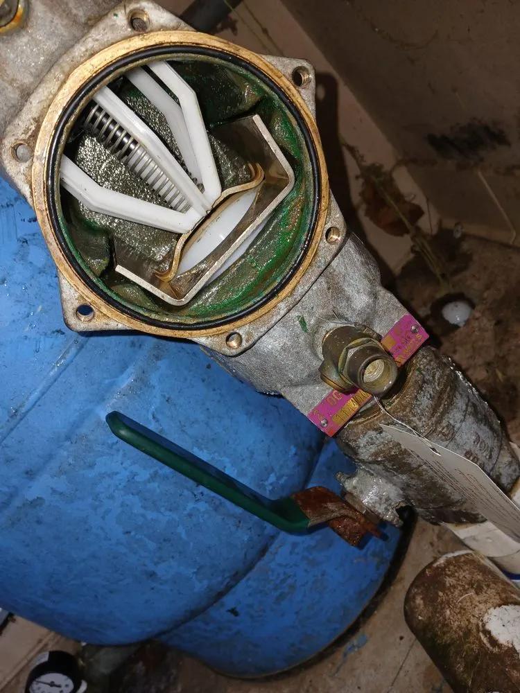 Slide of J&E Johnson Plumbing