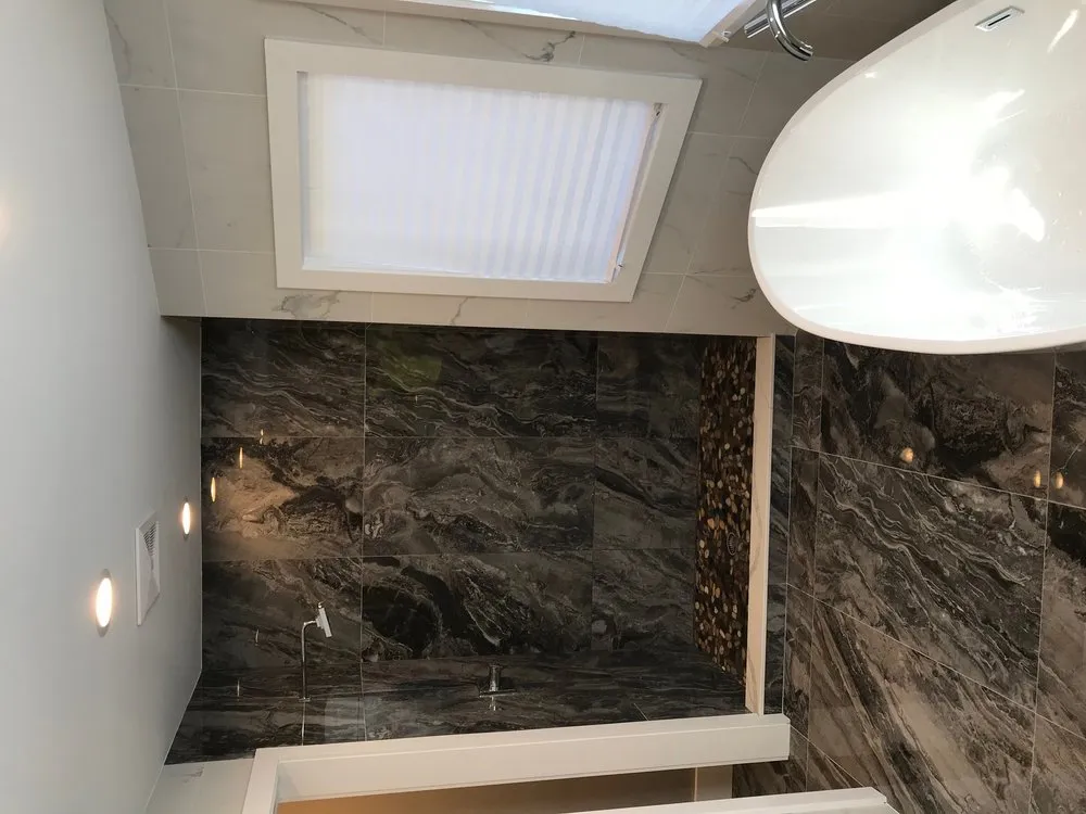 Slide of J&E Plumbing & Heating