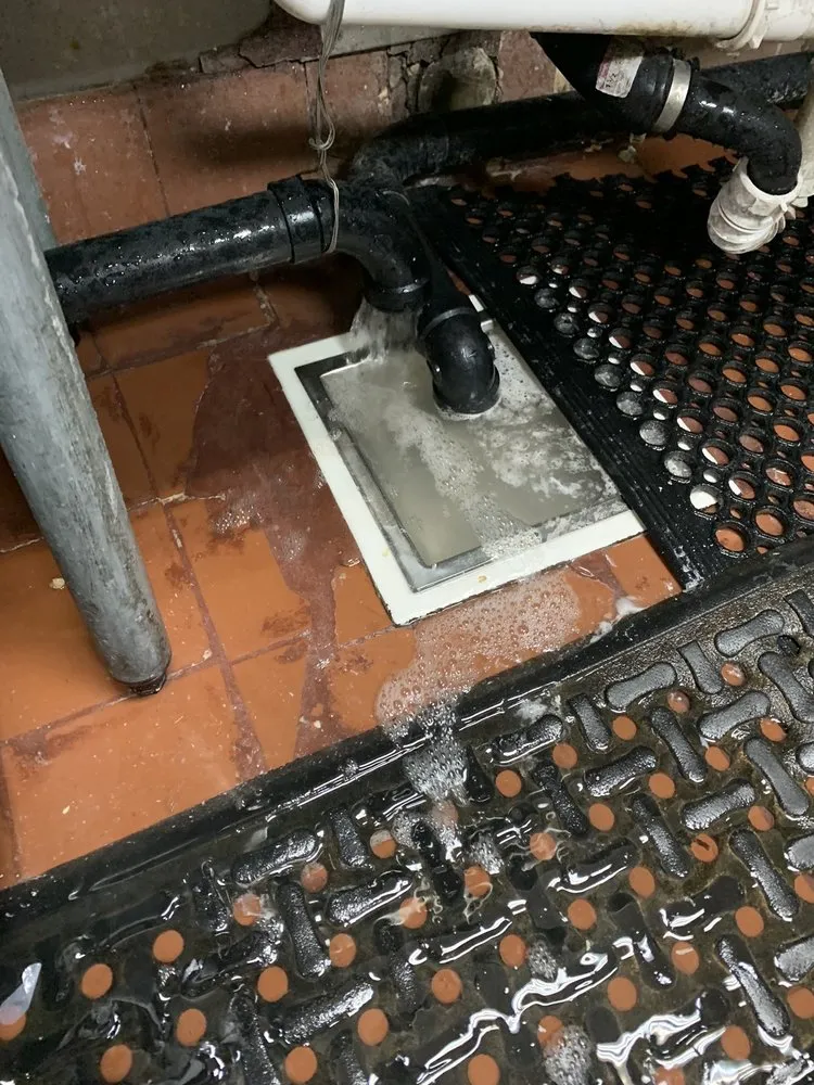 Slide of J&E Plumbing