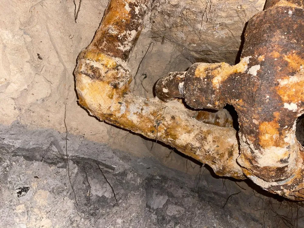 Slide of Jehveh Plumbing Company