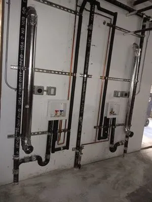 Jerónimo pluming Logo