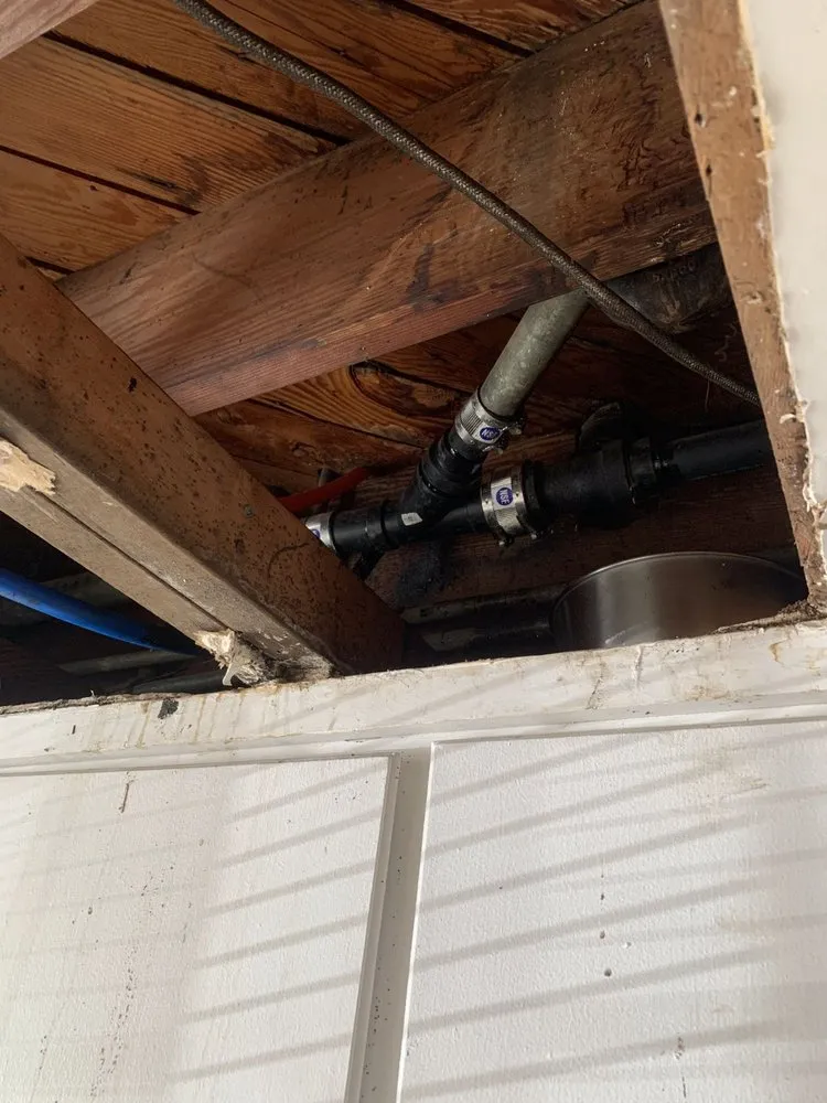 Slide of Jerry & Blake Plumbing Solutions