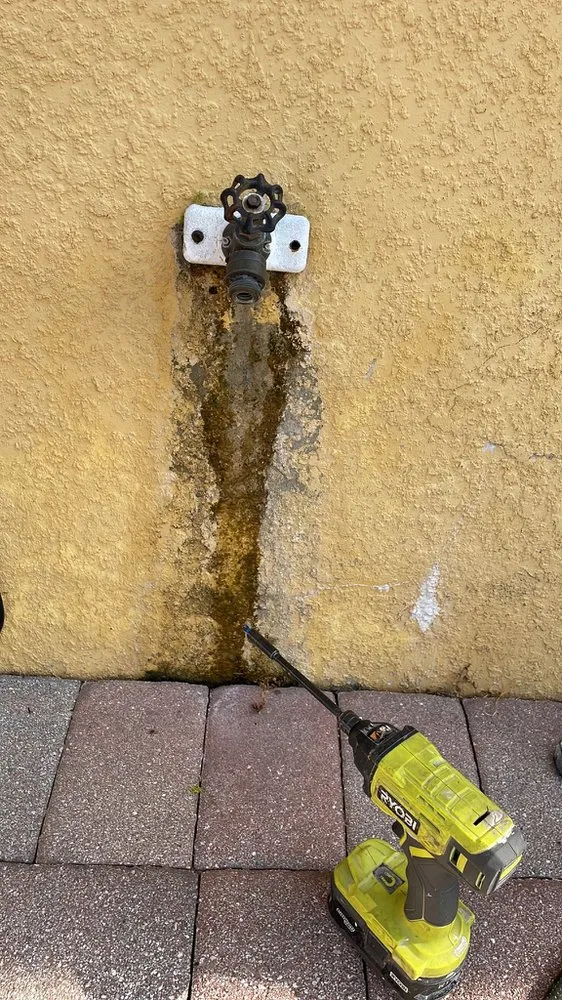 Slide of Jhon's handyman Services