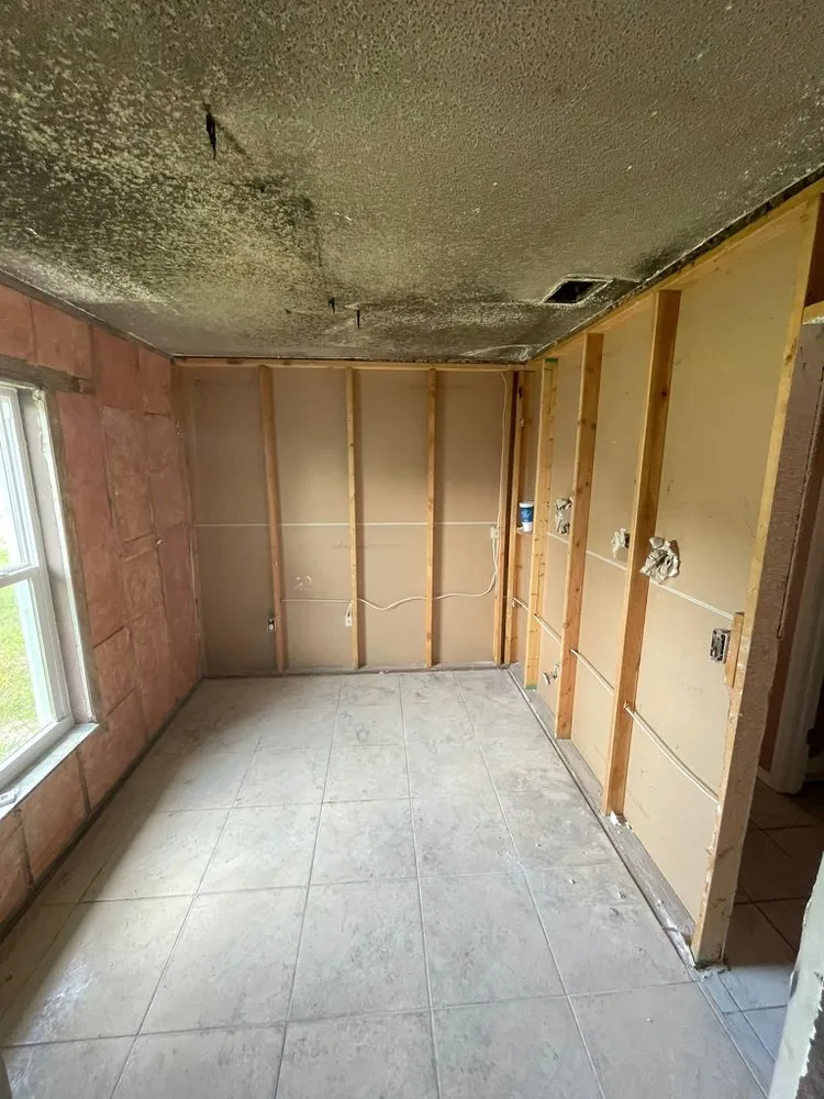 Slide of Jhon's handyman Services