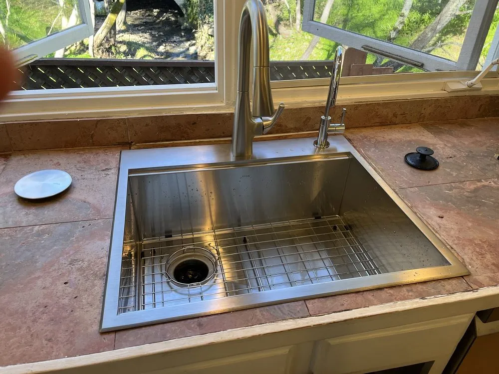 Slide of Jimenez Plumbing Marin