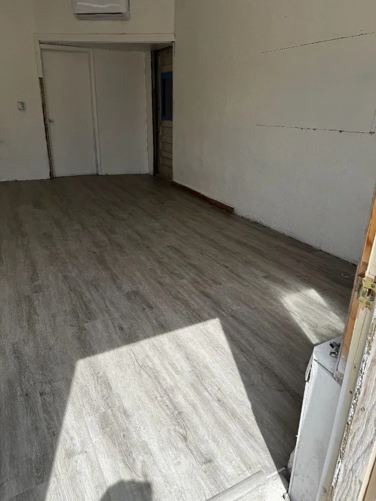 Slide of J&J Flooring & Remodeling