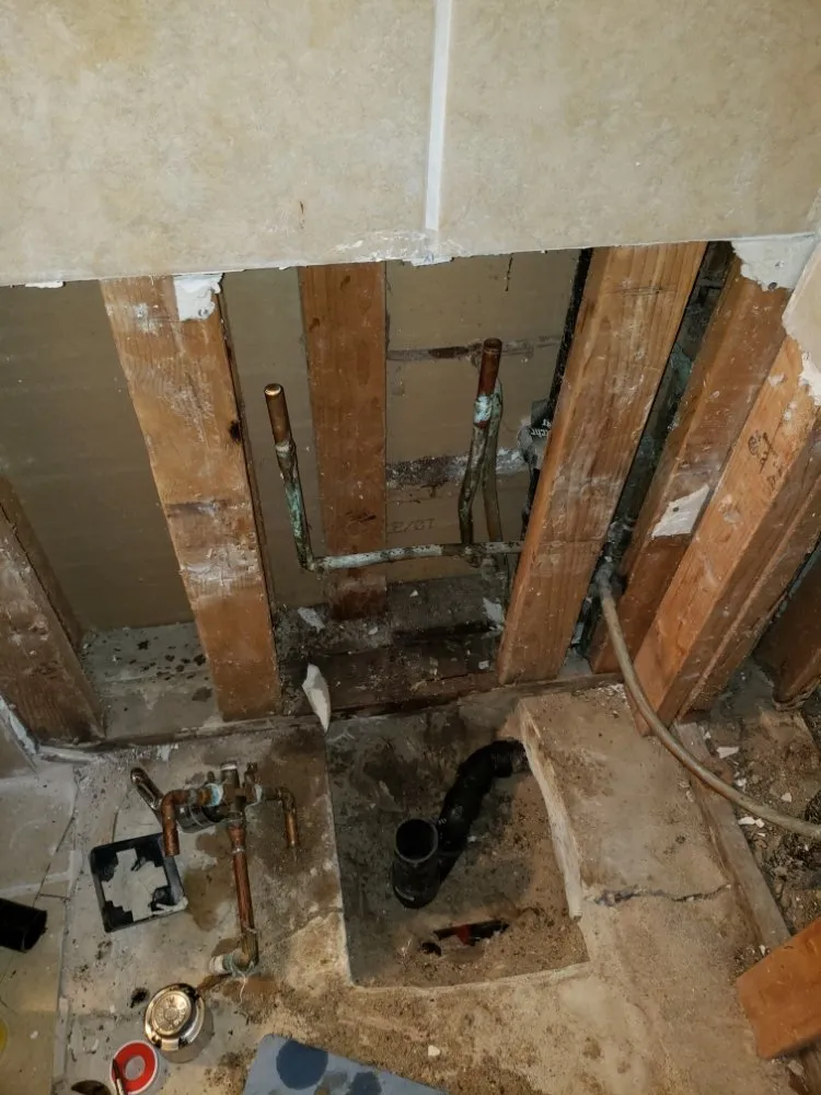 Emergency leak detection service in Oceanside, CA - J&J Plumbing and Drain Cleaning